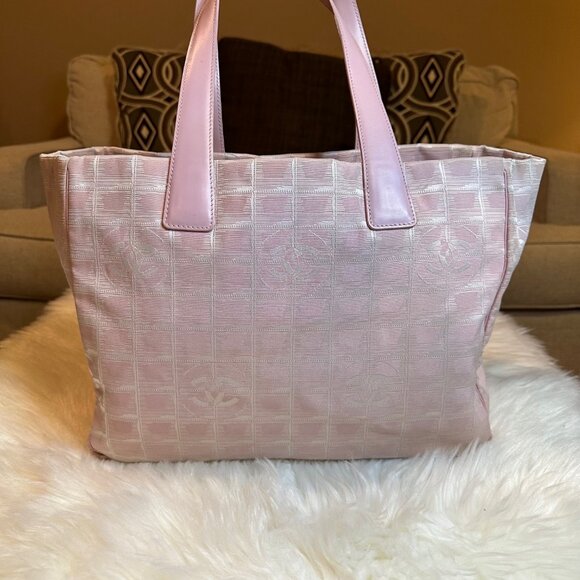 Authentic Chanel CC Logo Travel Line Large Nylon Tote Bag Light Pink - Picture 6 of 16
